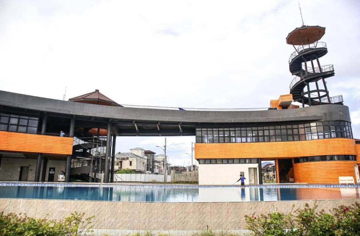 Seafront Residences Vacation Getaway سان خوان المظهر الخارجي الصورة