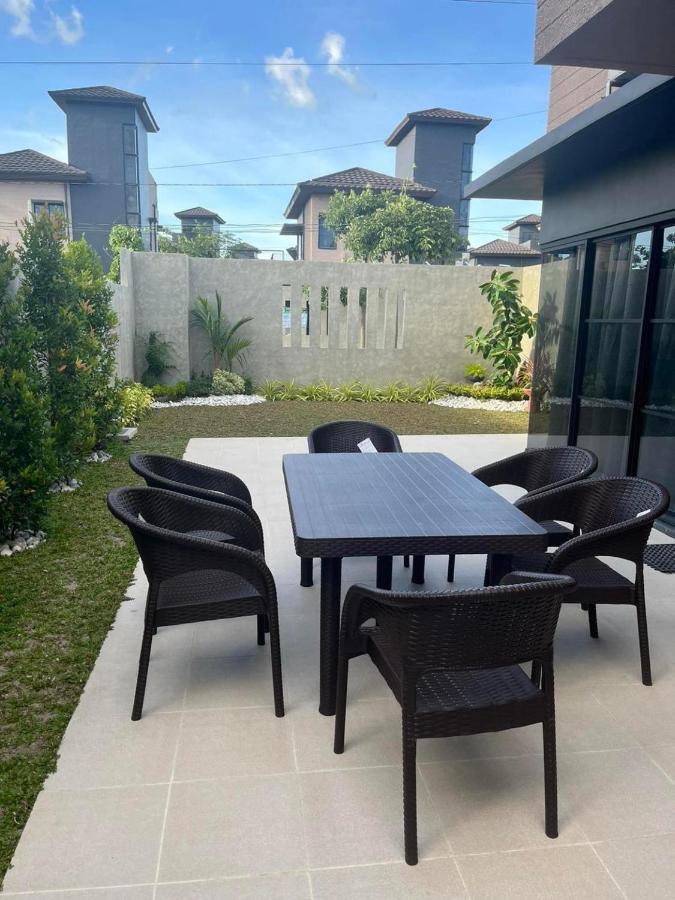 Seafront Residences Vacation Getaway سان خوان المظهر الخارجي الصورة